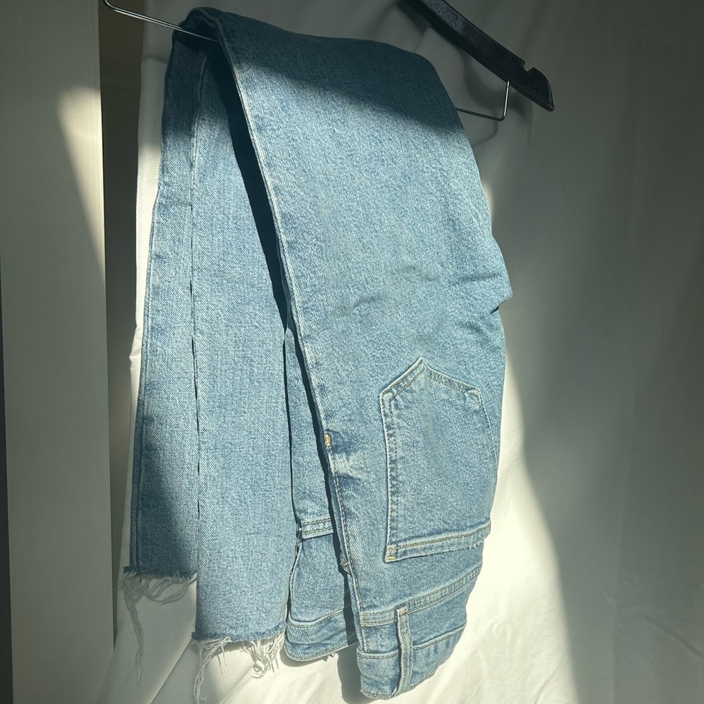 Zara straight leg medium wash size 2